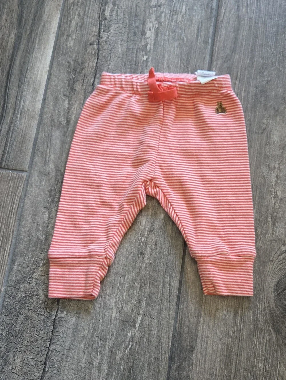 GAP Baby EUC 0-3 Months Coral Hoodie, Striped Pants and Giraffe Sweater Hat